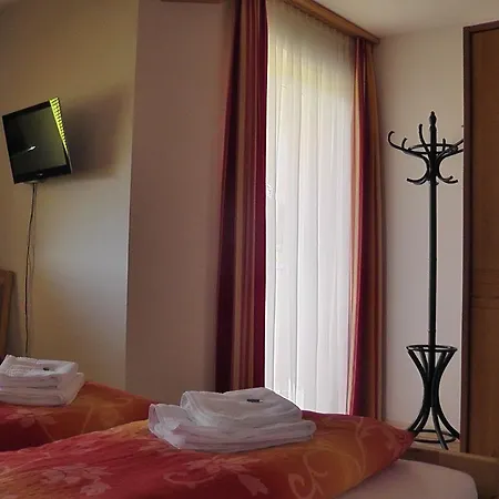 Jaeger フラッハウ